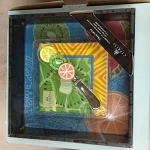 "Cheesy" gift set with saver, napkins and spreader "Tropicalia"